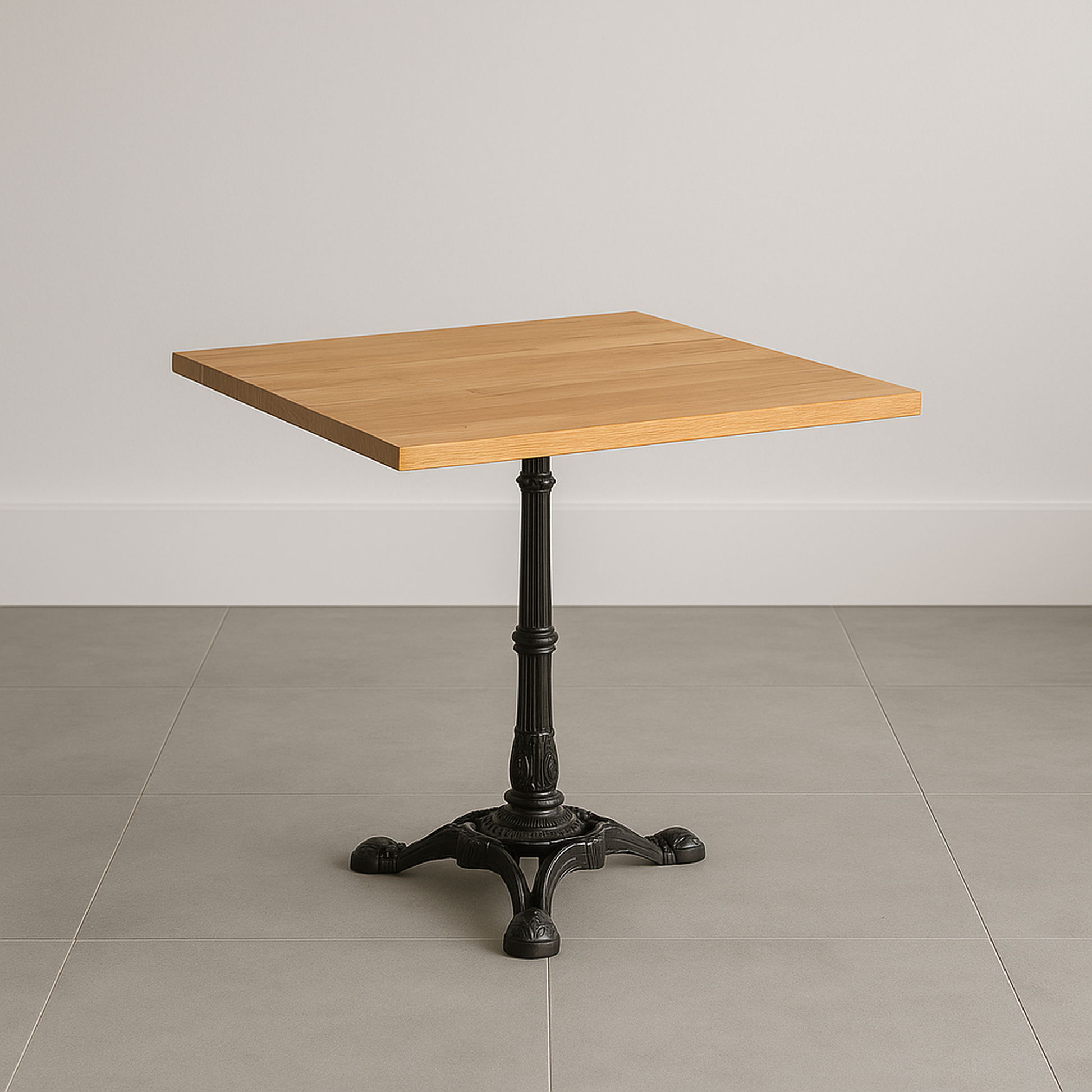 Mesa de hostelería 70×70 cm en madera de acacia natural con pie central de 3 puntas. Estilo natural, resistente y perfecta para bares y cafeterías.