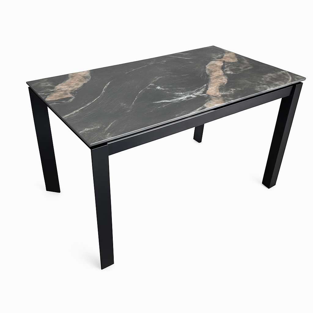 Mesa de comedor Irel con tablero de piedra sinterizada mate y patas en negro arenoso. Diseño moderno, alta resistencia, fácil limpieza y estilo contemporáneo para salón y comedor.