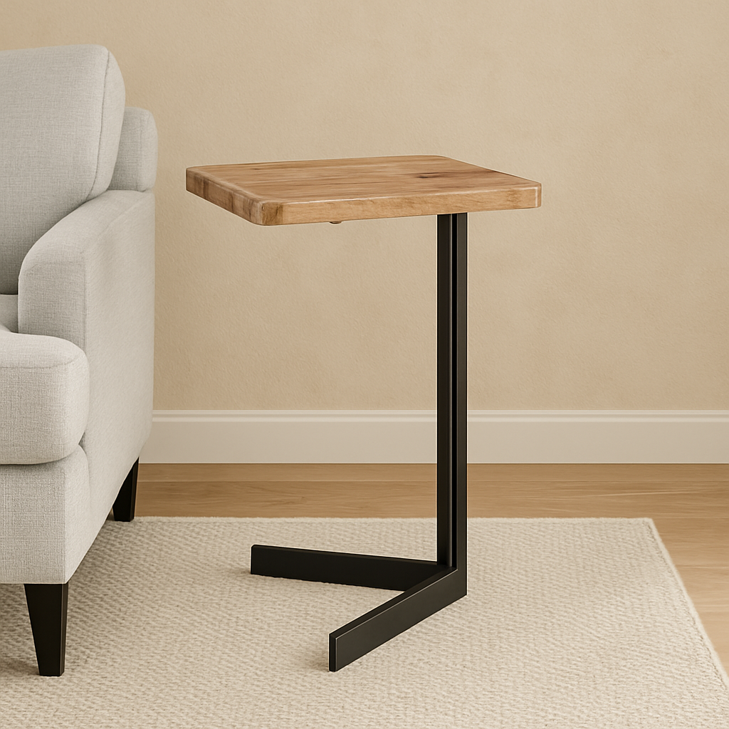 Mesa auxiliar en madera de pino reciclado «Uslar»